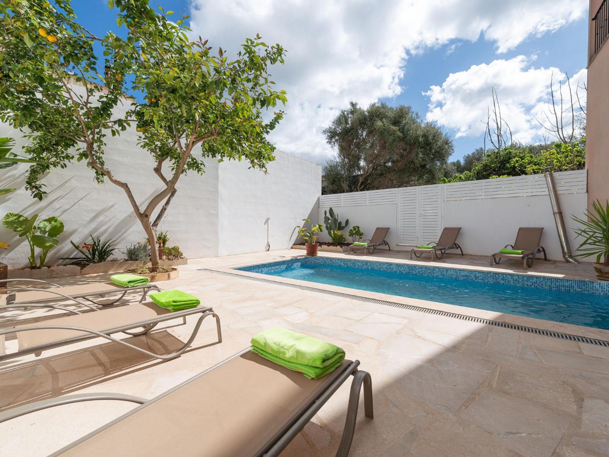 Joan Maria - With Private Pool Ferienhaus *